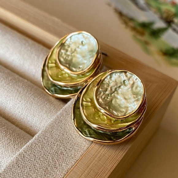 ✨Sundance Artesia Earrings - Picture 2 of 11